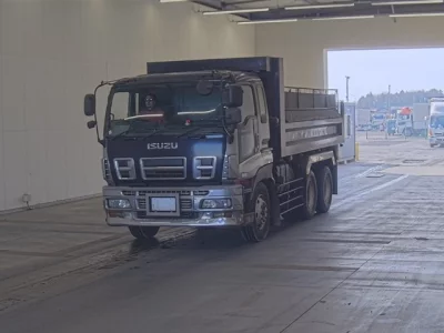 Isuzu GIGA