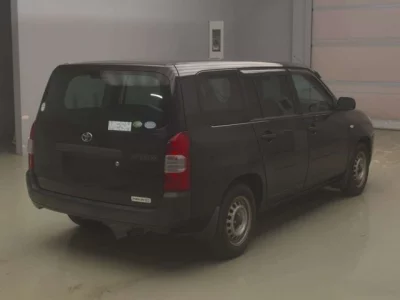 Toyota SUCCEED  с аукциона в Японии