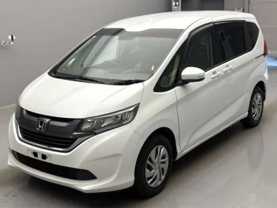 Honda FREED  с аукциона в Японии