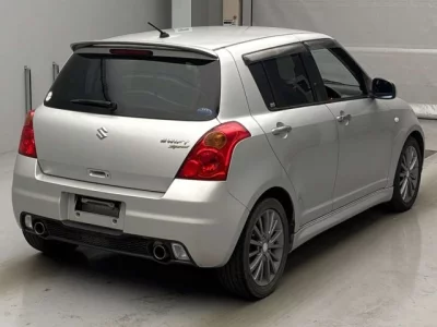 Suzuki SWIFT  с аукциона в Японии