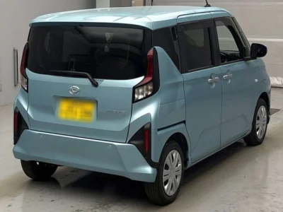 Daihatsu MOVE  с аукциона в Японии