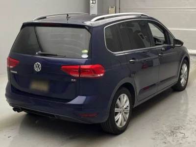Volkswagen GOLF TOURAN