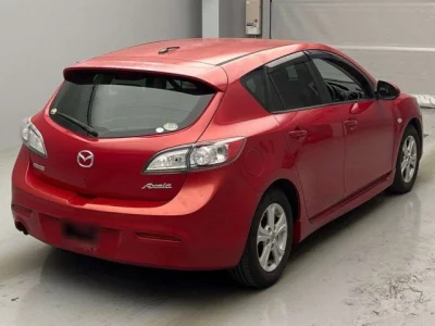 Mazda AXELA  с аукциона в Японии