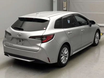 Toyota COROLLA TOURING  с аукциона в Японии