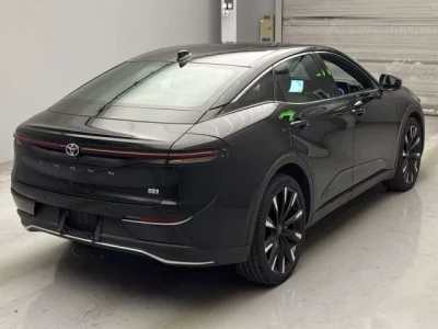 Toyota CROWN CROSSOVER  с аукциона в Японии