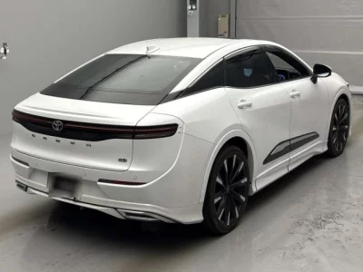 Toyota CROWN CROSSOVER  с аукциона в Японии