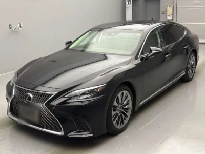 Lexus LS  с аукциона в Японии