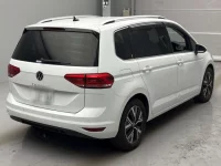 Volkswagen GOLF TOURAN лот № 5063 оценка 3.5  с аукциона в Японии 1