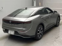 Toyota CROWN CROSSOVER лот № 12455 оценка 3  с аукциона в Японии 1