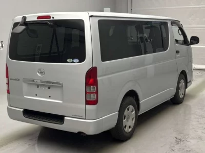 Toyota REGIUS ACE VAN