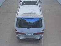 Toyota GRANVIA лот № 20020 оценка 3.5  с аукциона в Японии 2