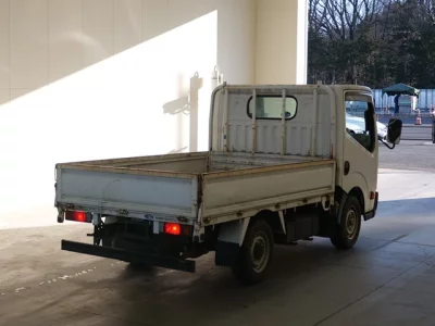 Nissan TRUCK  с аукциона в Японии