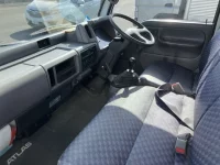 Nissan TRUCK лот № 1101 оценка 4  с аукциона в Японии 4