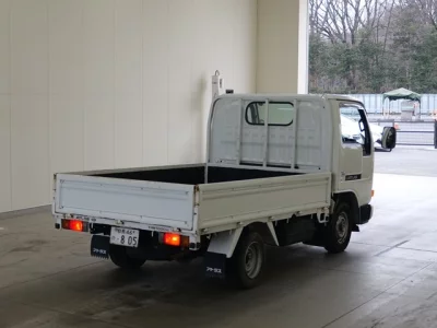 Nissan TRUCK  с аукциона в Японии