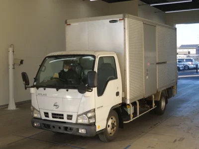 Nissan ATLAS  с аукциона в Японии