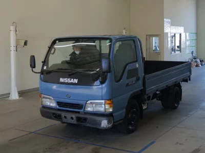 Nissan ATLAS  с аукциона в Японии