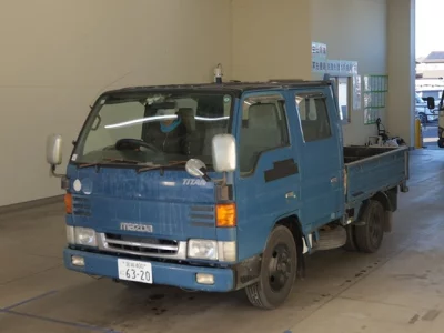 Mazda TITAN  с аукциона в Японии