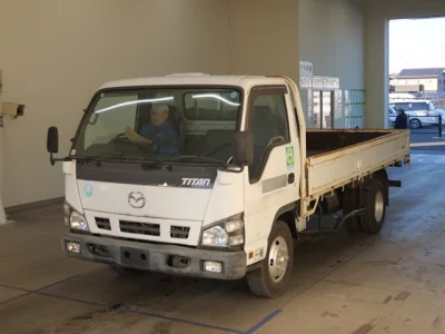 Mazda TITAN  с аукциона в Японии