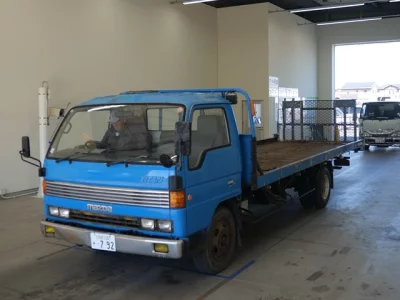 Mazda TITAN  с аукциона в Японии