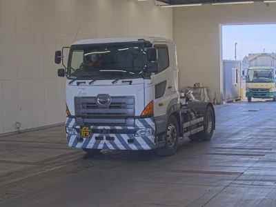 Hino TRUCK
