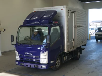 Isuzu ELF