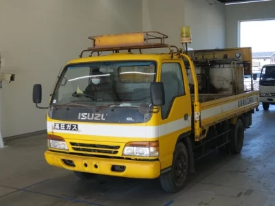 Isuzu ELF