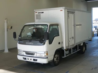 Isuzu ELF