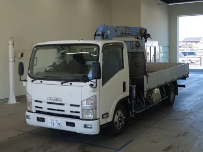 Isuzu ELF