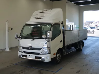 Hino DUTRO  с аукциона в Японии