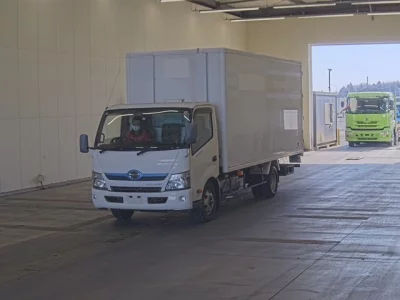 Hino DUTRO  с аукциона в Японии