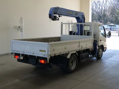 Hino DUTRO  с аукциона в Японии