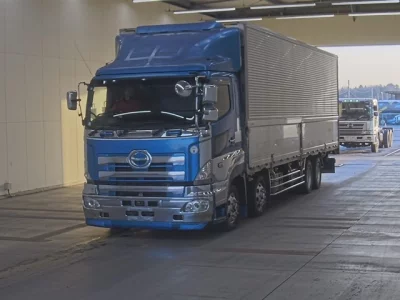 Hino PROFIA  с аукциона в Японии