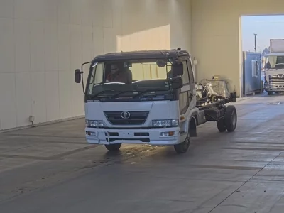 Nissan UD SERIES
