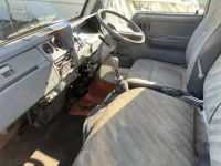 Toyota HIACE TRUCK лот № 1462 оценка R  с аукциона в Японии 4