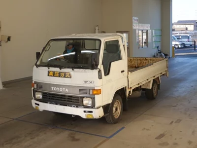 Toyota HIACE TRUCK  с аукциона в Японии