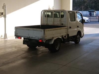 Toyota DYNA  с аукциона в Японии