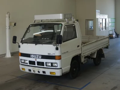Isuzu ELF