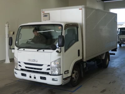 Isuzu ELF