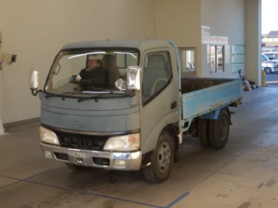 Hino DUTRO  с аукциона в Японии