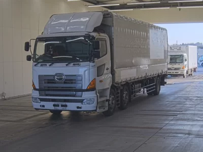 Hino TRUCK