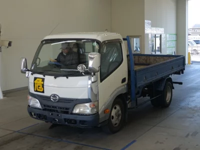 Hino DUTRO  с аукциона в Японии