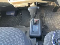 Toyota HIACE VAN лот № 20086 оценка 3  с аукциона в Японии 4