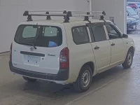 Toyota PROBOX лот № 20066 оценка RA  с аукциона в Японии 1