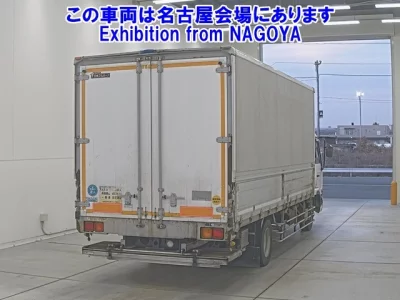Nissan TRUCK