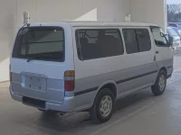 Toyota HIACE VAN лот № 20196 оценка 3.5  с аукциона в Японии 1