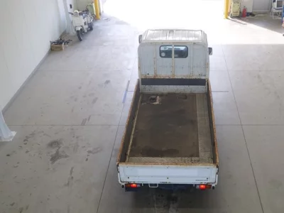 Toyota DYNA  с аукциона в Японии