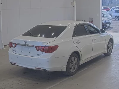 Toyota MARK X  с аукциона в Японии