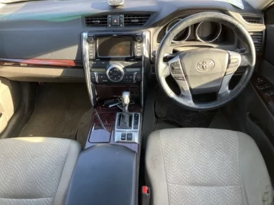 Toyota MARK X  с аукциона в Японии