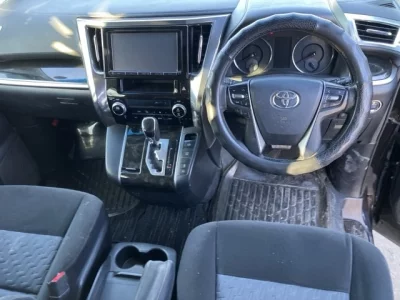 Toyota VELLFIRE  с аукциона в Японии