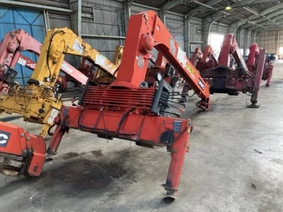 OTHERS UNIC CRANE
